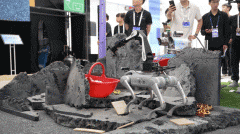 两种支流架构并行成长：端到端的具身模子（例